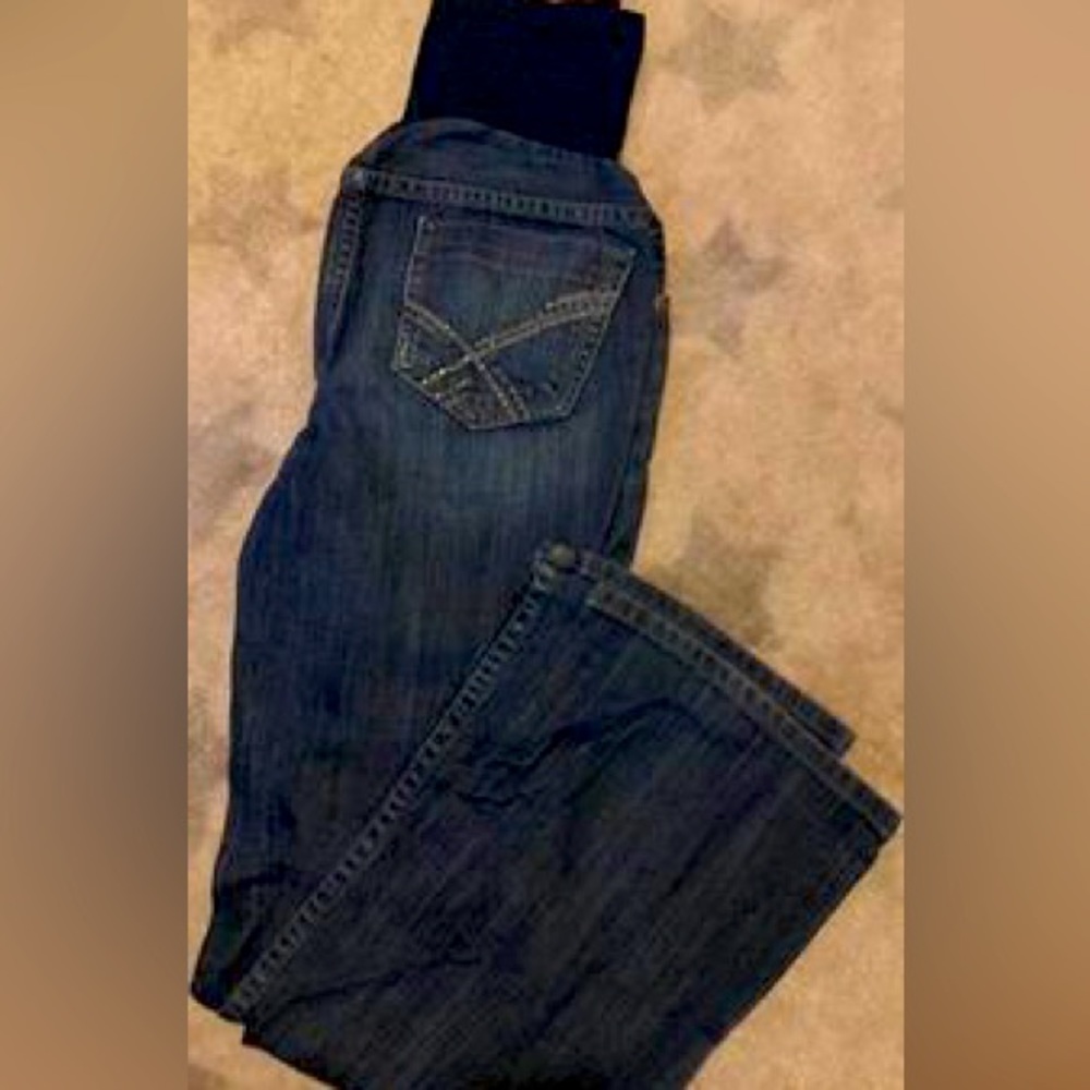 Get Used by Lexi maternity jeans size small